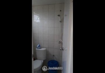 Bathroom Bintaro Park View 2BR Semi Furnished