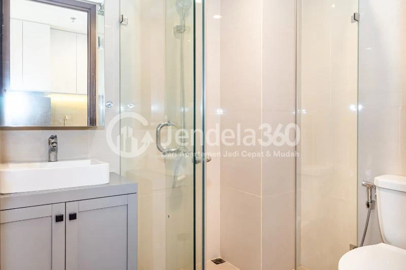 Bathroom Studio Vasaka Solterra Apartment at Middle Floor