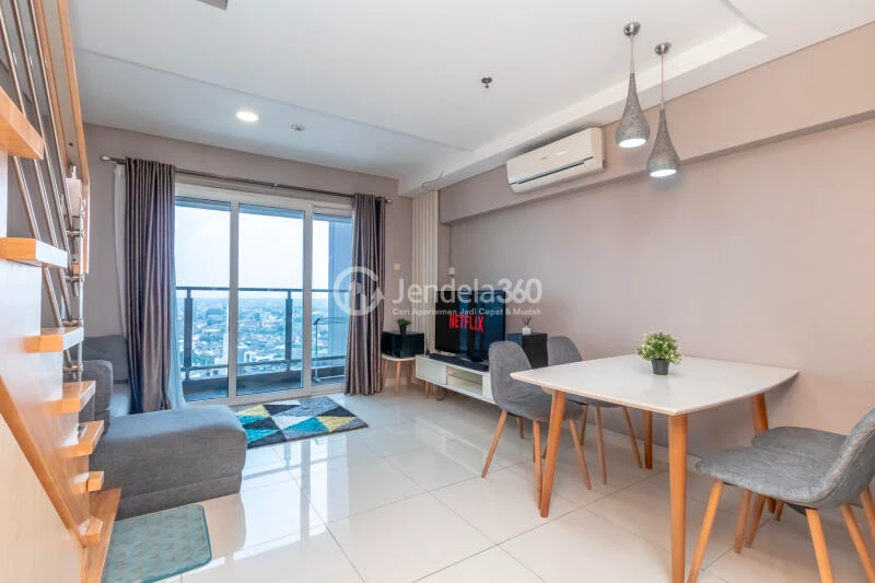 Dining Room Maqna Residence 2BR Fully Furnished