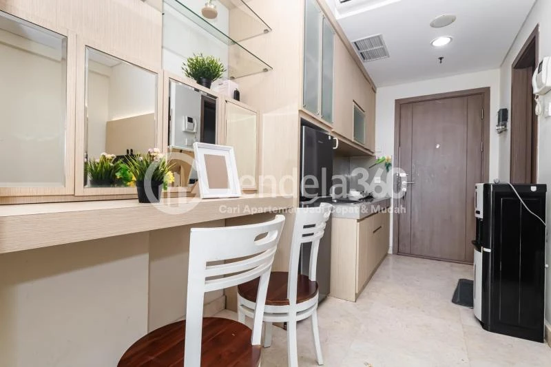 Dining Room Puri Orchard Apartment 1BR Fully Furnished