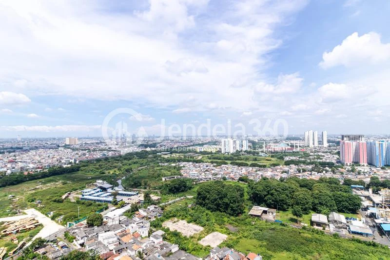 Balcony Excellent Studio Apartment High Floor with  View at The Crest West Vista Puri