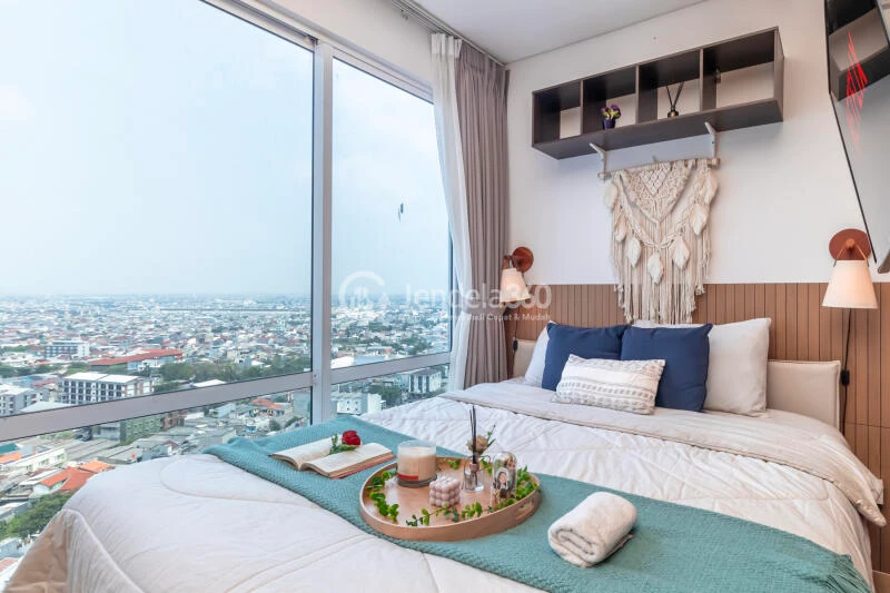 Bedroom Affordable 1BR Apartment High Floor with city View at Puri Mansion