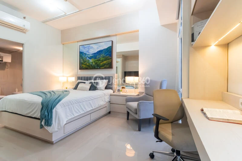Bedroom 1BR Apartment with City View at Vasanta Innopark Apartment