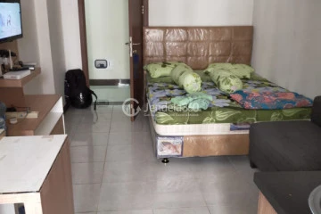 Bedroom Middle Floor 1BR Apartment with  View at Cinere Resort Apartment