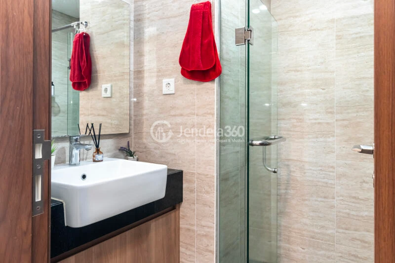 Bathroom Flawless Studio Apartment at Southgate Residence Tower Altuera