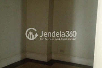 Bedroom 3 5BR Apartment with City View at Batavia Apartment