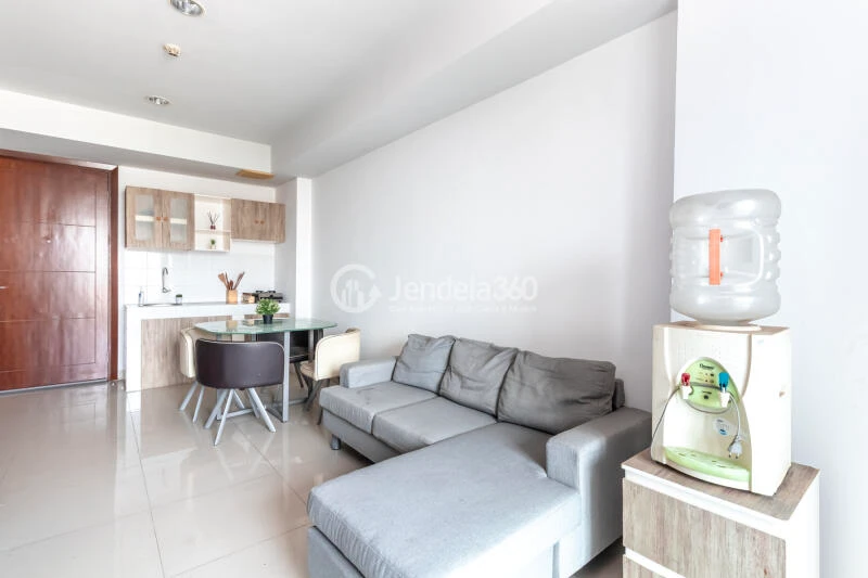 Living Room Stunning 2BR Apartment Middle Floor with City View at Springhill Terrace Residence