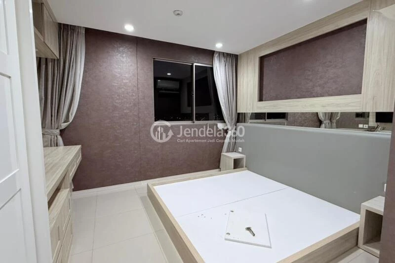 Bedroom 1 2BR Apartment with  View at Paddington Heights Apartment
