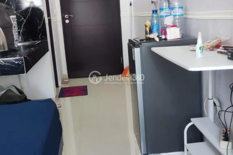 Bedroom Studio Apartment with  View at Pesona Depok Square Apartment