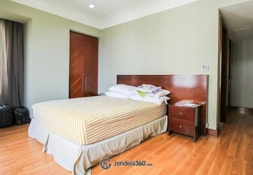 Bedroom Relaxed 3BR Apartment at Pakubuwono Residence Tower Basswood