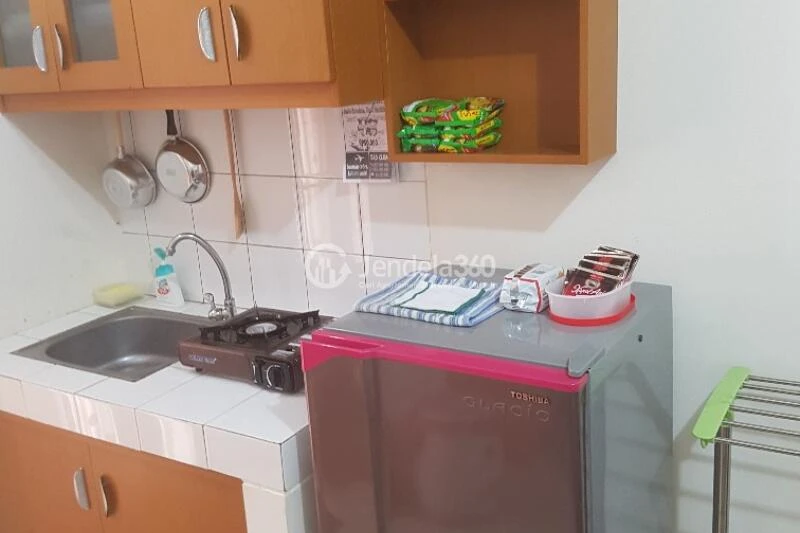 Kitchen Best Deal Studio Apartment at Margonda Residence 2 Low Floor