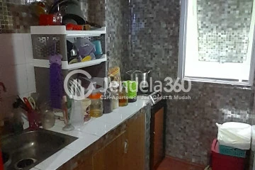 Kitchen Low Floor Studio Apartment with City View at Delta Cakung Apartment
