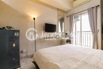 Bedroom Well Furnished and Relaxing Studio Apartment at Serpong Green View Apartment, Special Price!