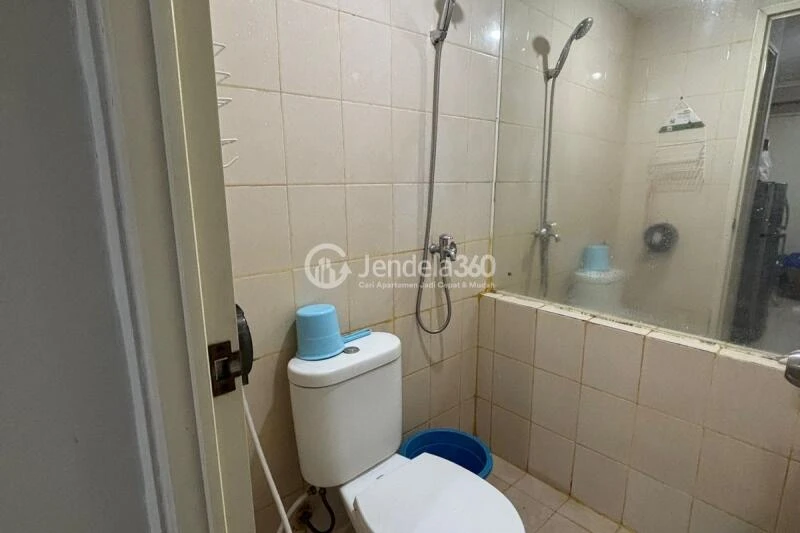 Bathroom Peaceful 2BR Apartment at Kalibata City Green Palace Low Floor
