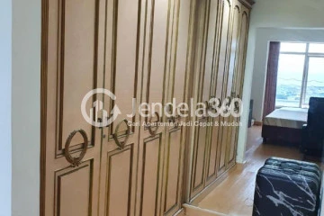 Living Room 3BR Pantai Mutiara Apartment at High Floor