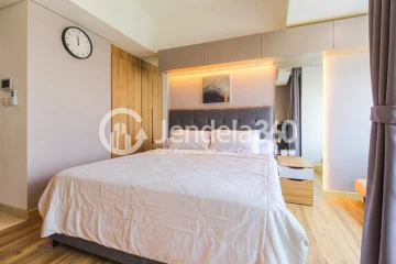 Bedroom Studio Apartment with City View at Southgate Residence