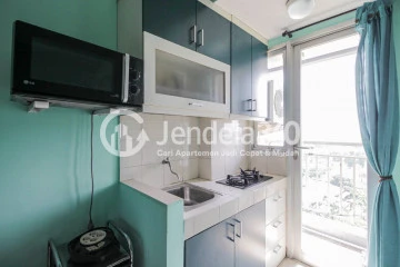 Kitchen A Realxing Studio Apartment with Amazing Scenery at Bintaro Park View