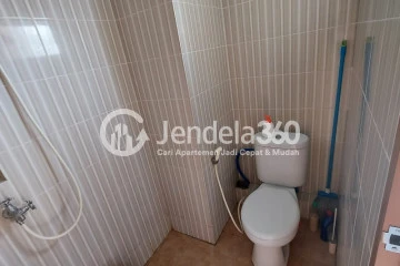 Bathroom Cinere Resort Apartment Studio View City