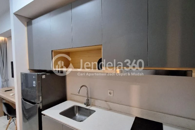 Kitchen Studio Apartment with City View at Taman Anggrek Residence