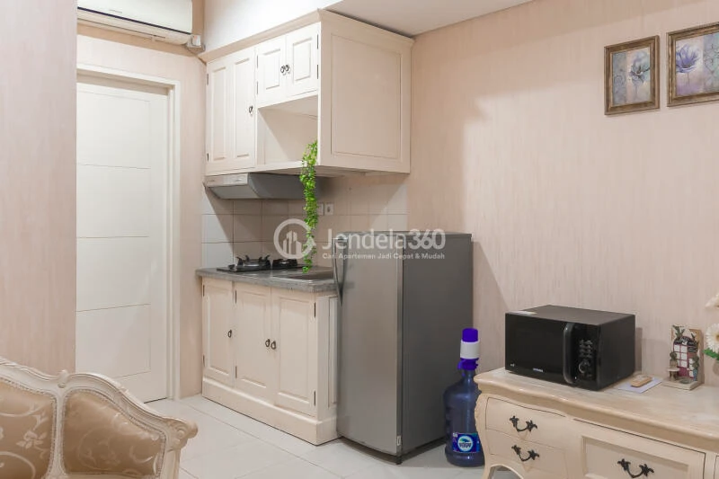 Kitchen Antique and Lovely 1BR Apartment with City View at Cosmo Terrace - Jakarta Residence Thamrin City