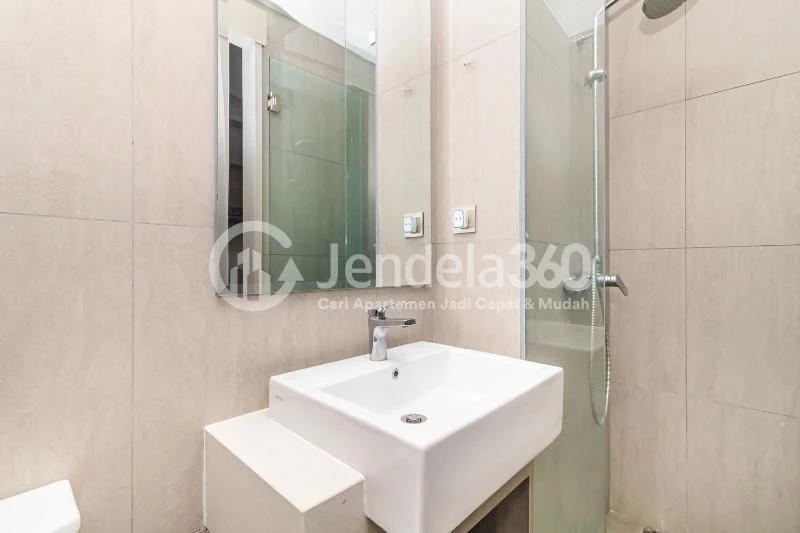 Bathroom Affordable Studio Apartment at Fatmawati City Center Apartment High Floor
