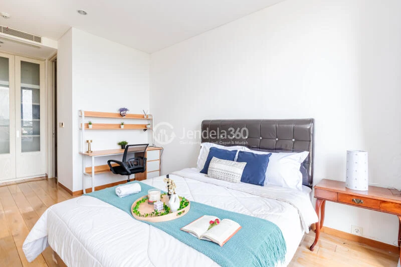 Bedroom 2 Low Floor 2BR Apartment with City View at Izzara Apartment