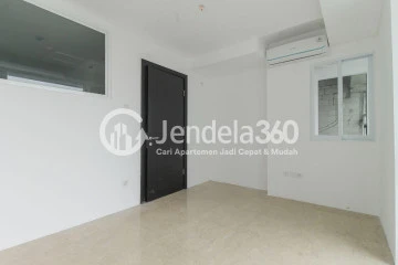 Bedroom Tidy 1BR Apartment High Floor with City View at Springhill Royale Suites