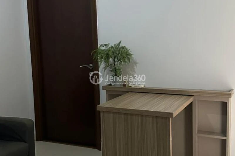 Living Room Low Floor 1BR Apartment with  View at The Kensington Royal Suites