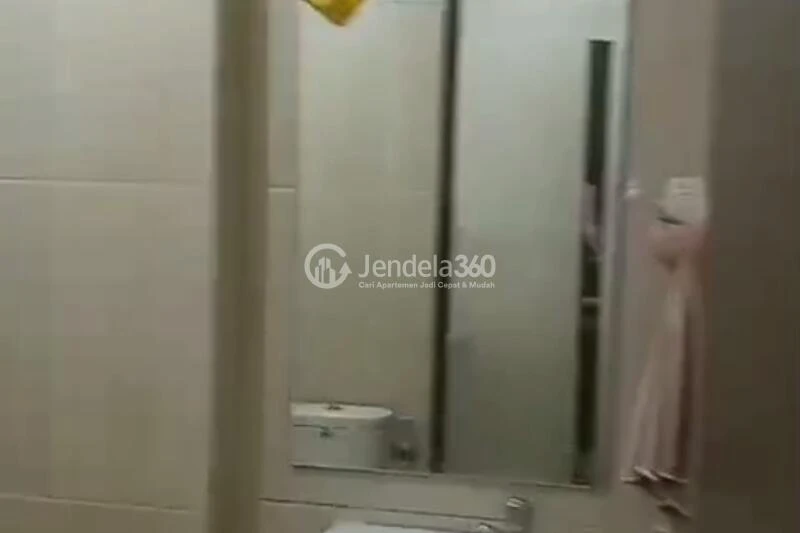 Bathroom Studio Apartment with  View at Northland Ancol Residence