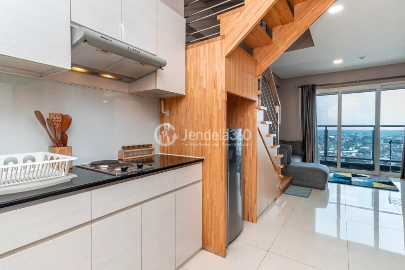 Kitchen Maqna Residence 2BR Fully Furnished