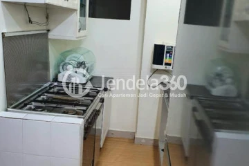 Kitchen 3BR Pantai Mutiara Apartment at High Floor