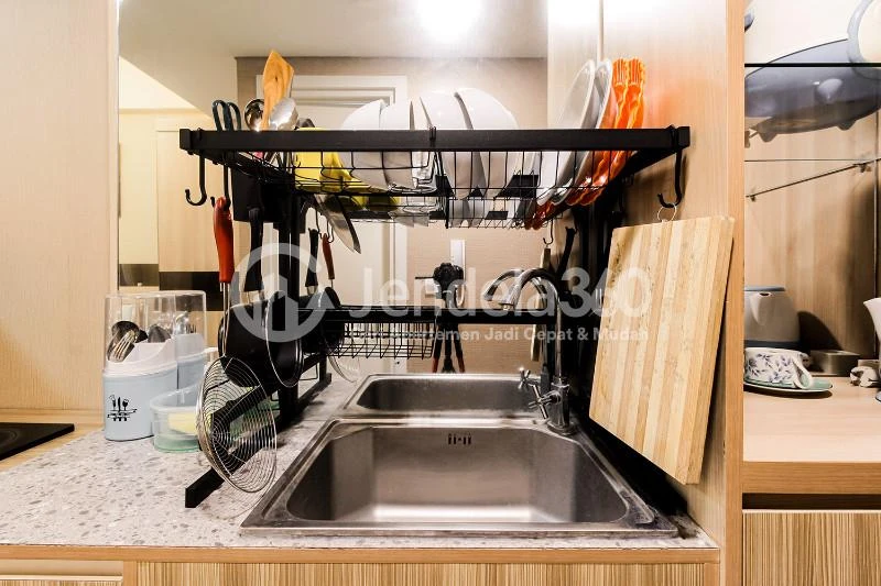 Kitchen Studio Parkland Avenue Apartment at Low Floor