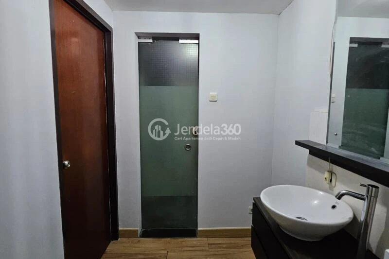 Bathroom Well Located 3BR Apartment Middle Floor with City View at Mediterania Garden Residence 2