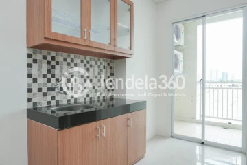 Kitchen Low Floor 2BR Apartment with City View at Vittoria Residence