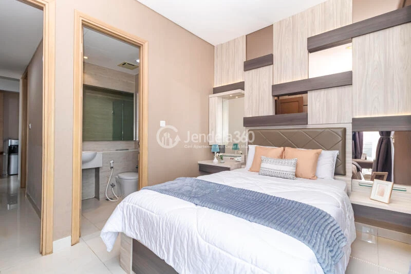 Bedroom 1 Relaxed 3BR Apartment Low Floor with City View at Taman Anggrek Residence