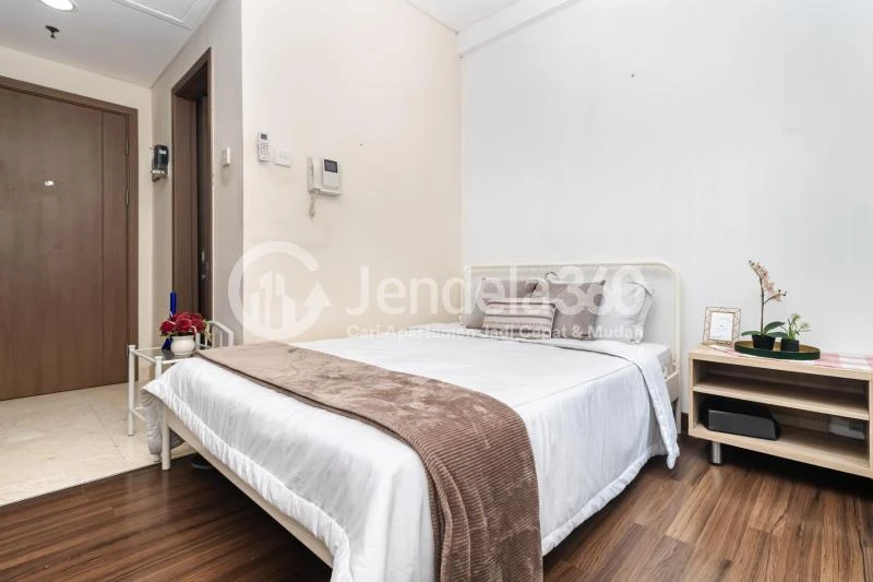 Bedroom Studio Apartment with Kolam View at Puri Orchard Apartment