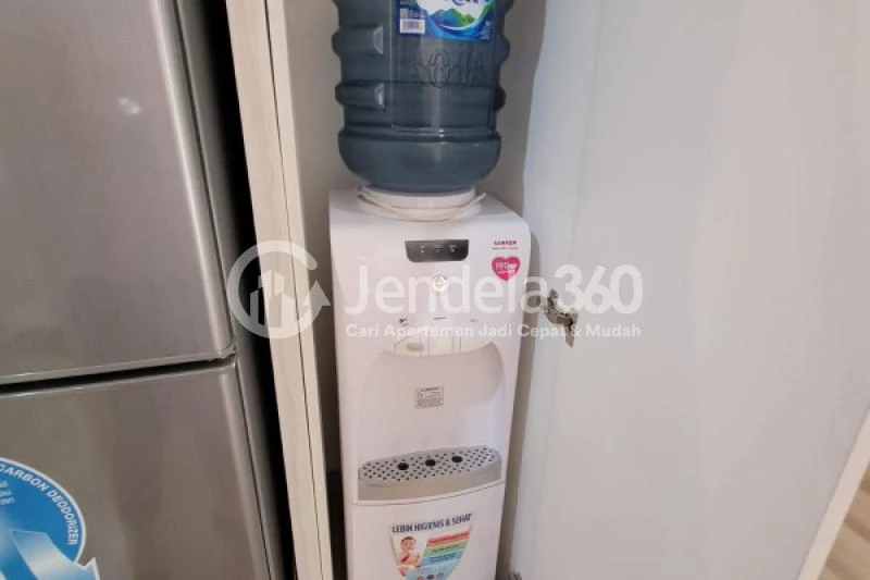 Kitchen 1BR Apartment with City View at Sahid Sudirman Residence