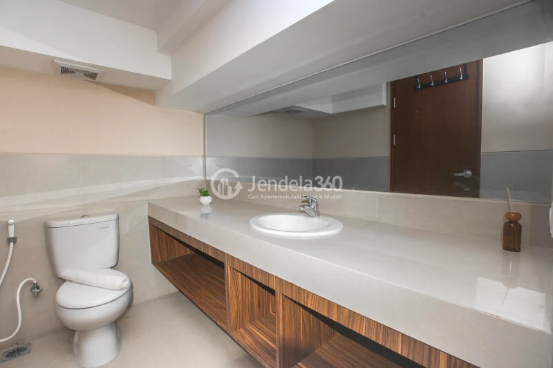 Bathroom 1BR U Residence Karawaci Apartment at High Floor