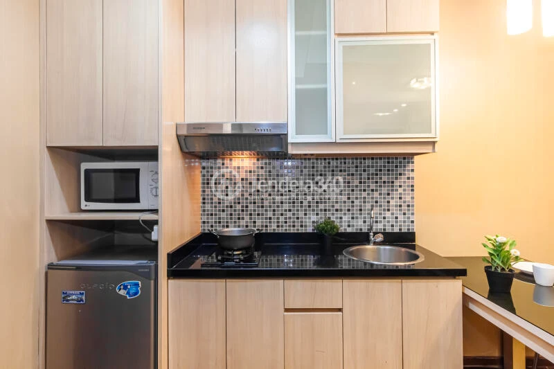 Kitchen Thamrin Residence Apartment 1BR Fully Furnished