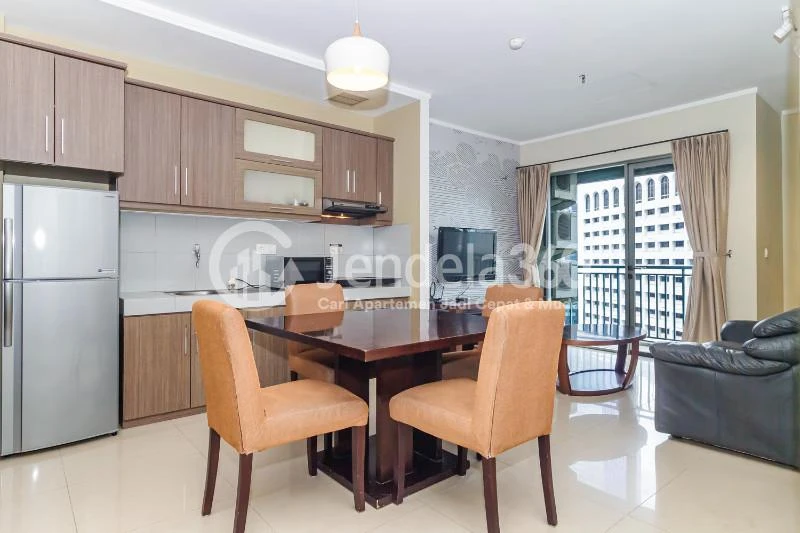 Dining Room 2BR Sahid Sudirman Residence Apartment at Low Floor