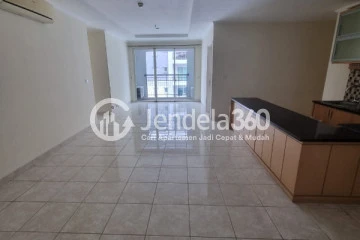 Living Room Comfortable 3BR Apartment at MOI Frenchwalk High Floor