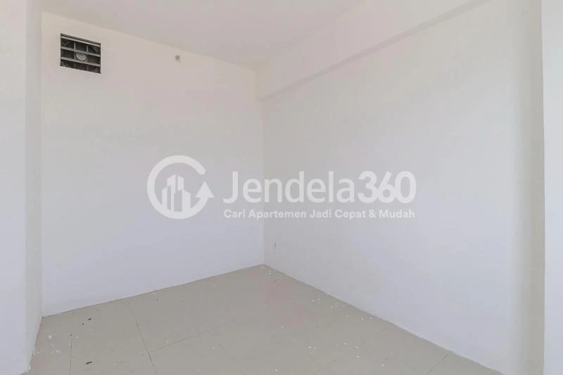 Bedroom 1 Well Located 2BR Apartement at Bassura City 15 Mins to AEON JGC, Non Furnished