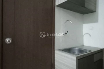 Kitchen Trendy Studio Apartment at Easton Park Residence Jatinangor Low Floor