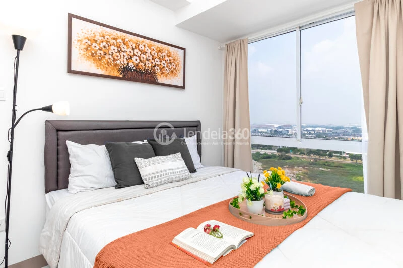 Bedroom 1 2BR Apartment with City View at Tokyo Riverside Apartment