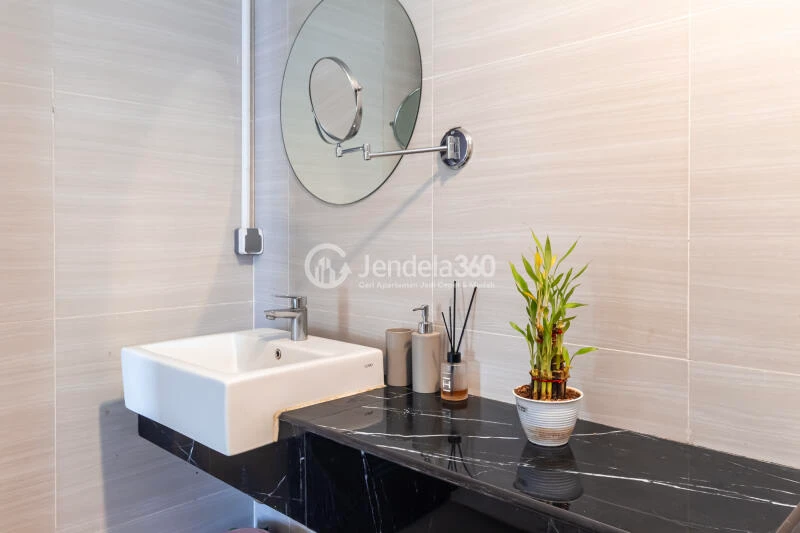 Bathroom The Crest West Vista Puri 2BR Fully Furnished