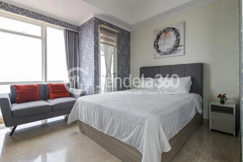 Bedroom Restful 1BR Apartment High Floor with City View at Menteng Park