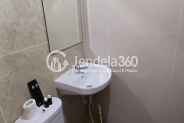 Bathroom Middle Floor Studio Apartment with City View at Transpark Cibubur Apartment