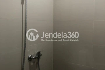 Bathroom Low Floor Studio Apartment with City View at Pesona Depok Square Apartment