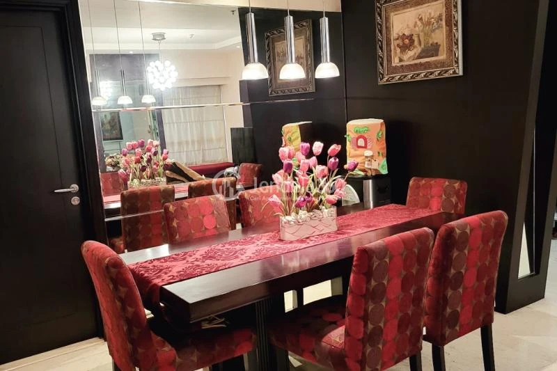 Dining Room 2BR Apartment with  View at Somerset Permata Berlian Residence