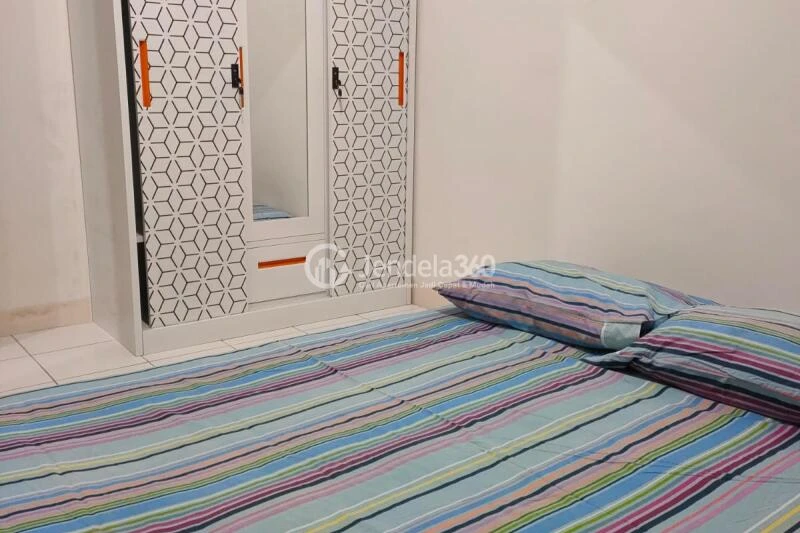 Bedroom 1 Middle Floor 2BR Apartment with  View at Podomoro Golf View Apartment
